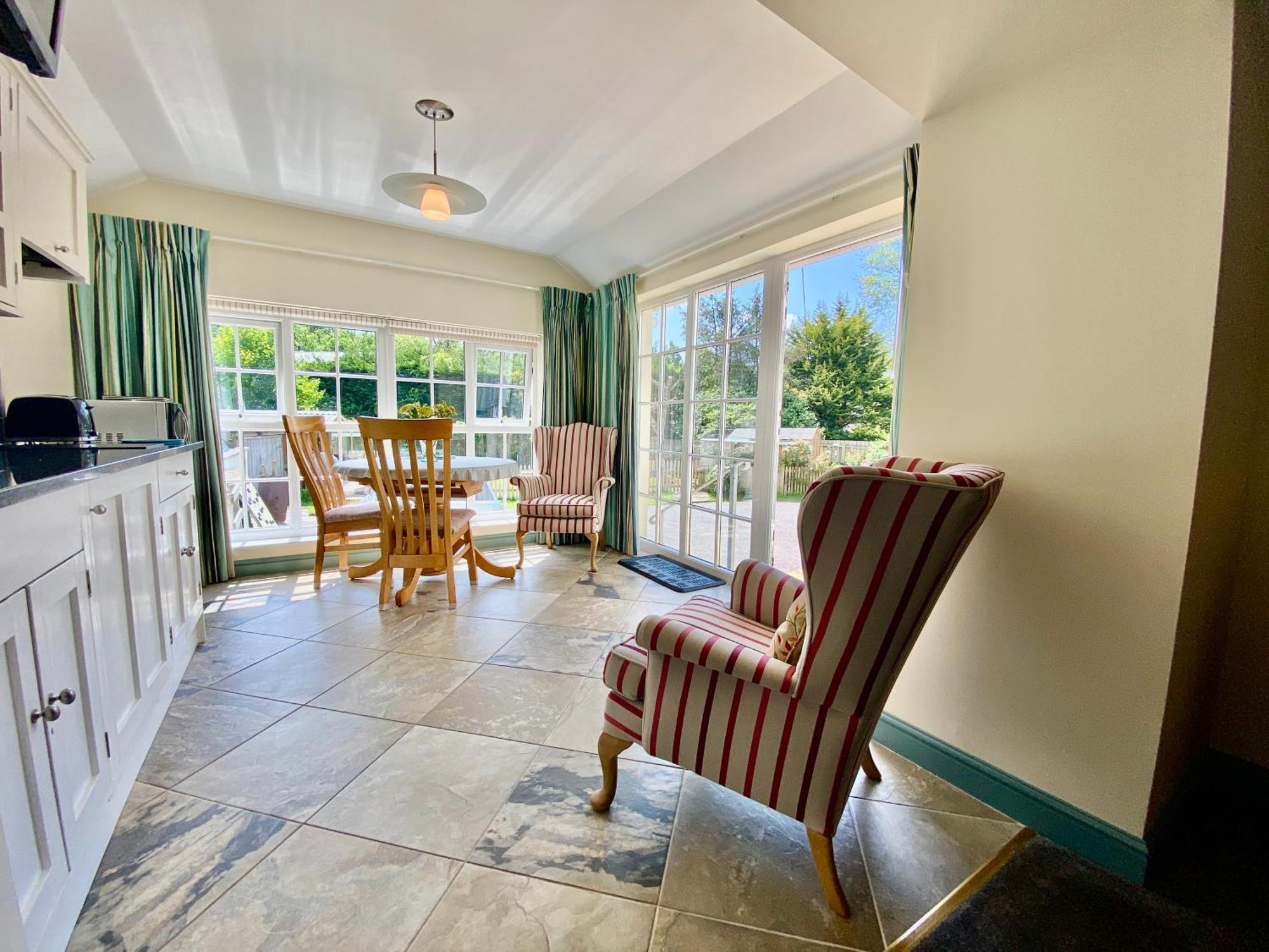 Lynwood House Self Contained Apartment