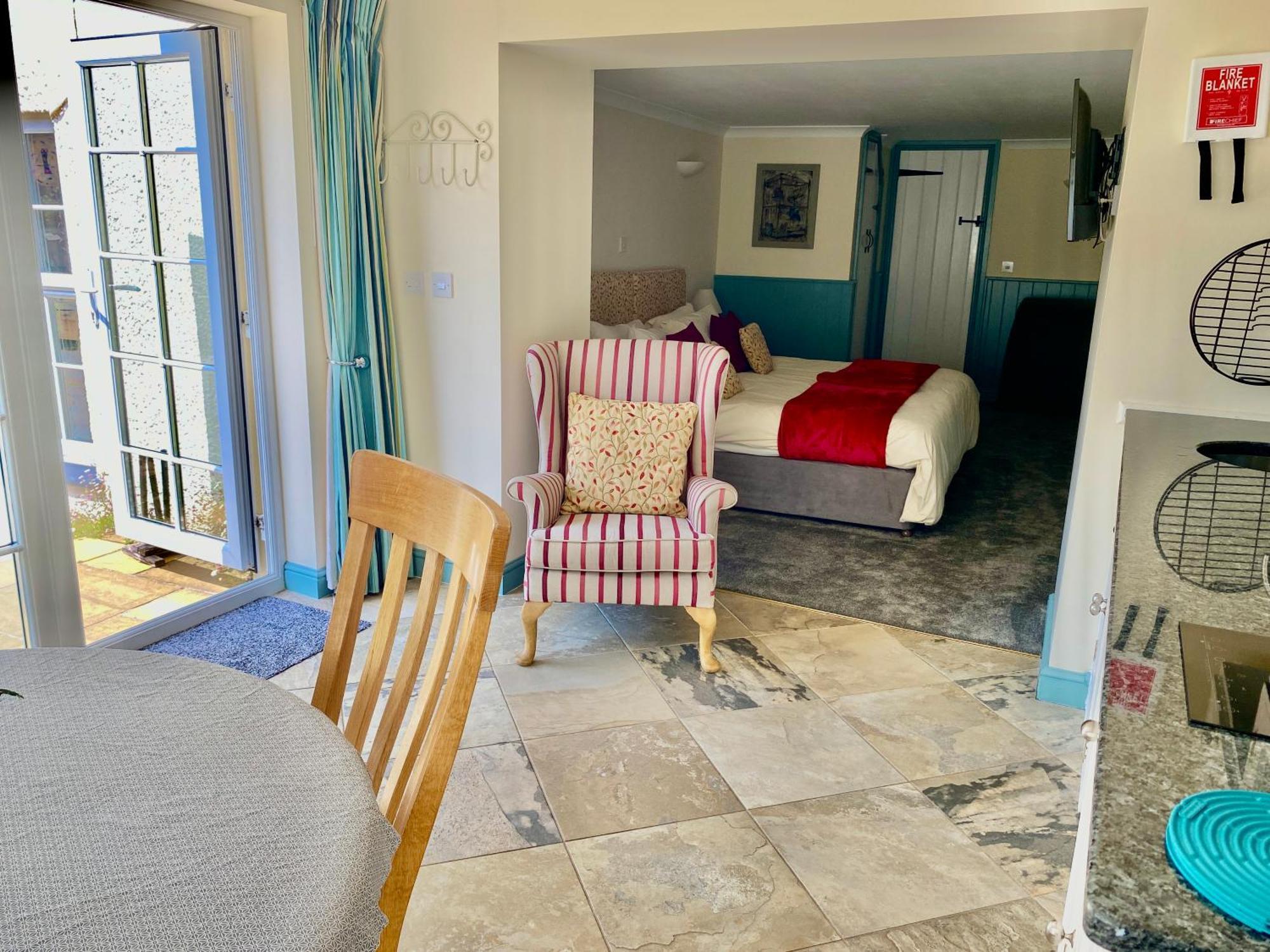 Lynwood House Self Contained Apartment