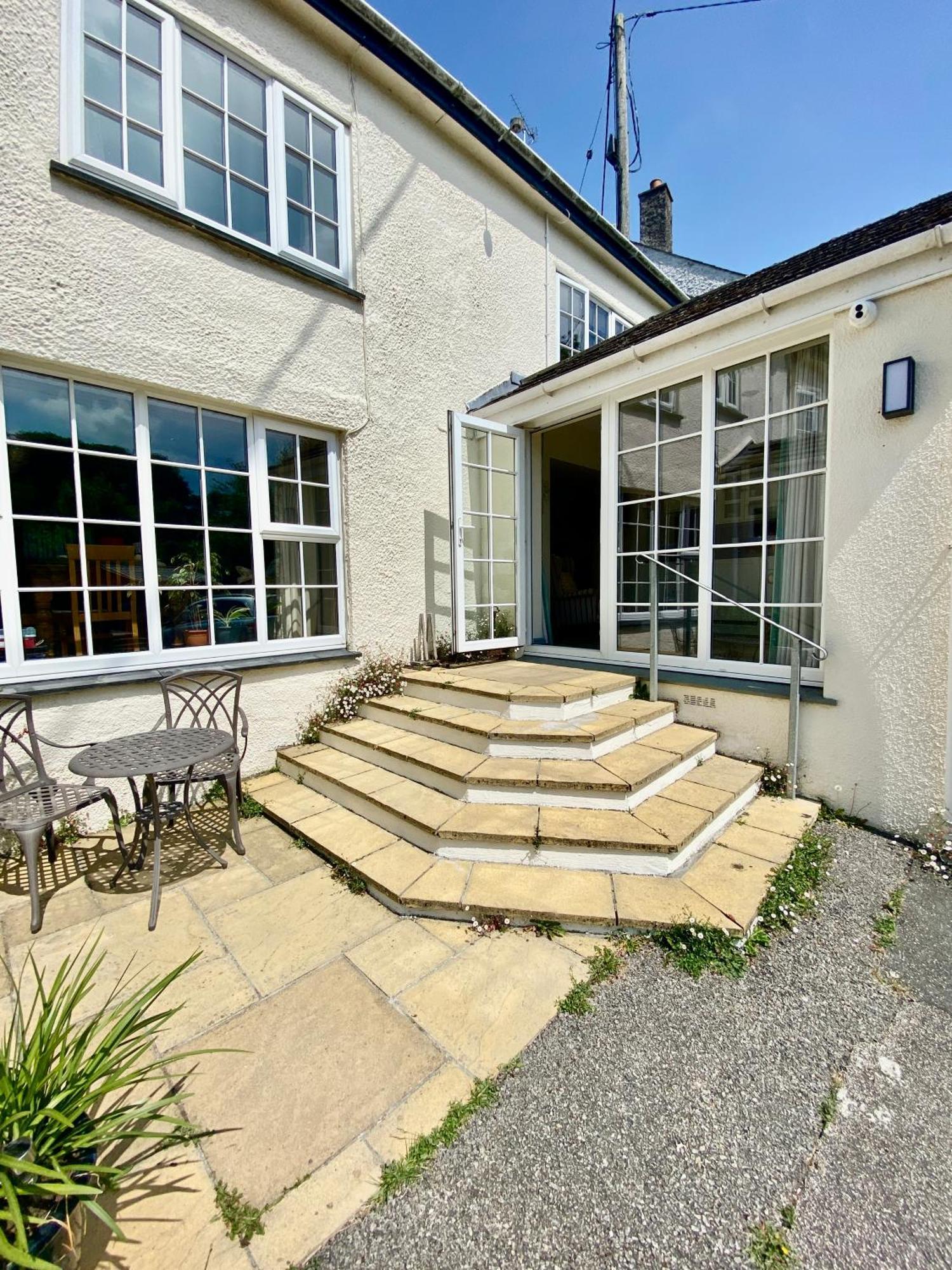 Lynwood House Self Contained Apartment *